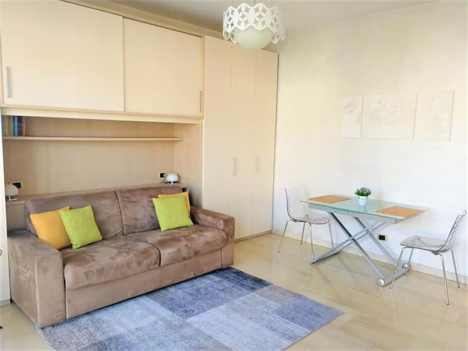 Gef House - Studio Apartment Bande Nere Milaan Buitenkant foto